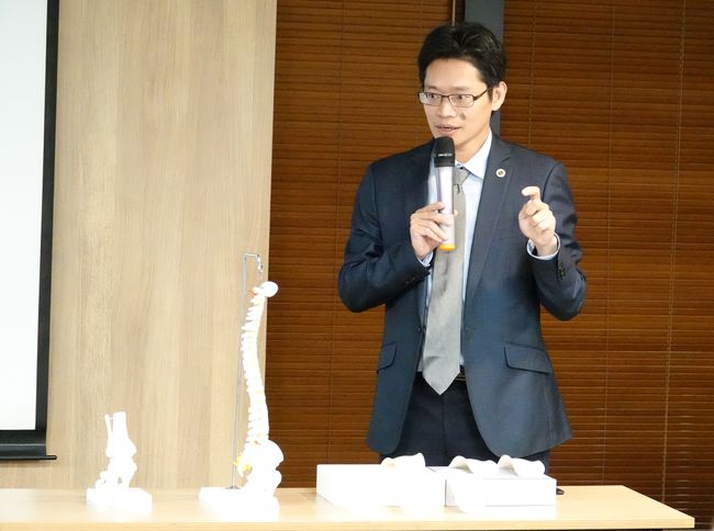 體態平衡與疼痛的根源作者葉明嘉