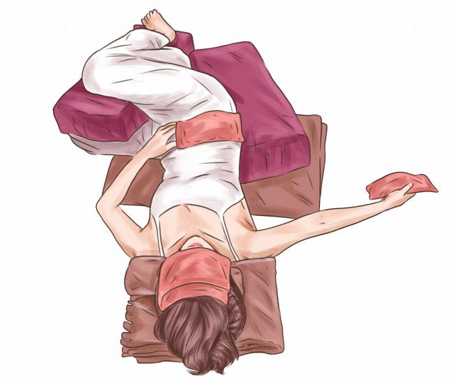 仰躺扭轉式 Recline Twist
