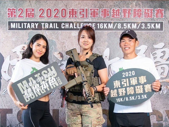 東引越野賽冠軍雷理莎與周青