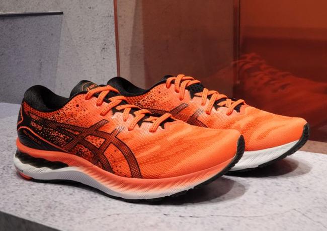 ASICS 高緩衝跑鞋 GEL-NIMBUS 23 TOKYO