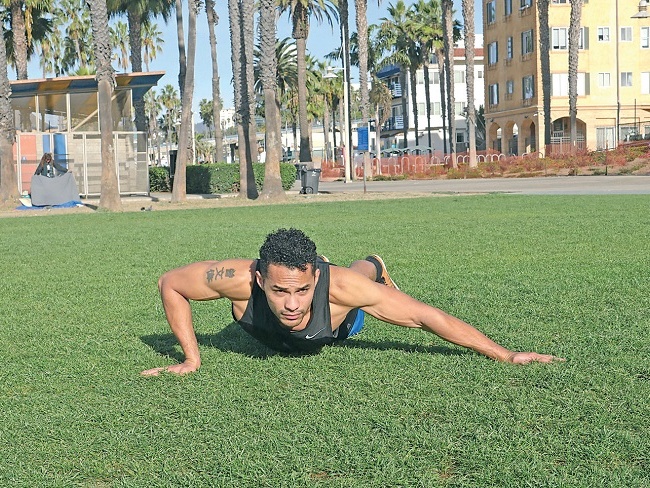 射手伏地挺身 ARCHER PUSH-UPS