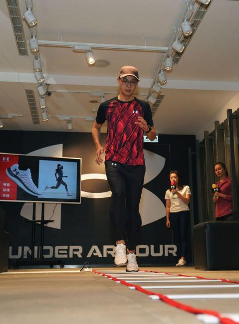 UA跑步教練Hank經驗分享全新UA FLOW中底科技
