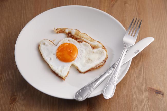 睡前想吃零食