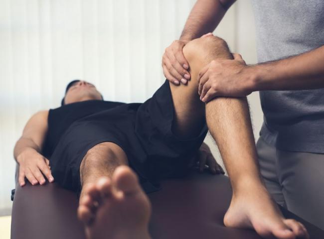保護膝蓋、減輕膝關節負擔的正確姿勢