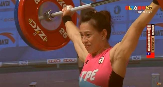 郭婞淳挑戰抓舉110公斤成功