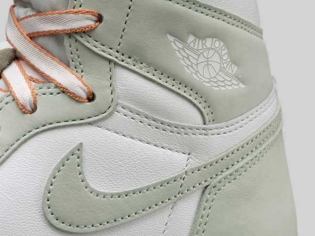 Women's Air Jordan I HI OG