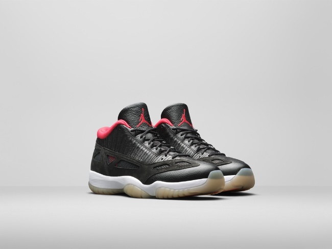 Air Jordan XI Low IE