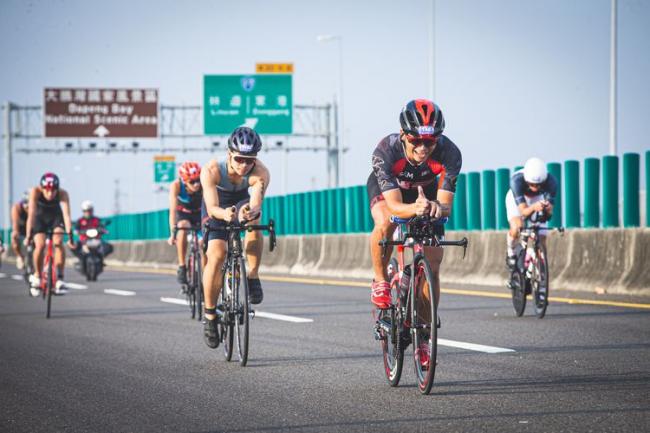 年末鐵人三項封關之戰！  1500選手聚集大鵬灣引爆運動回溫潮