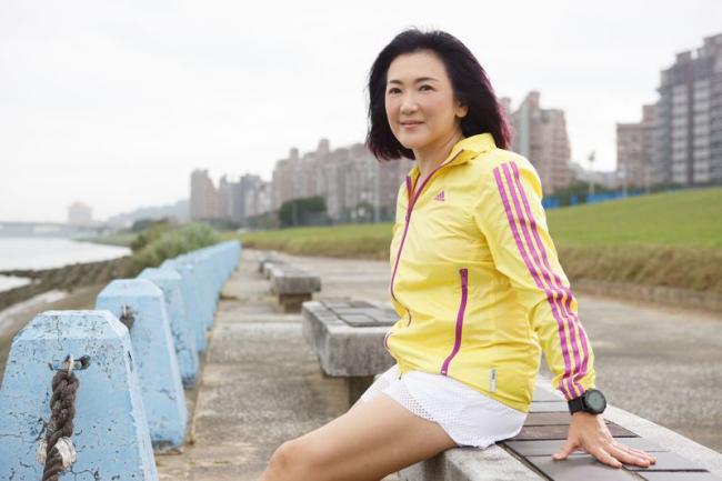 Debbie提醒更年期女性不要怕嘗試讓自己過得更好，也千萬不能停止運動