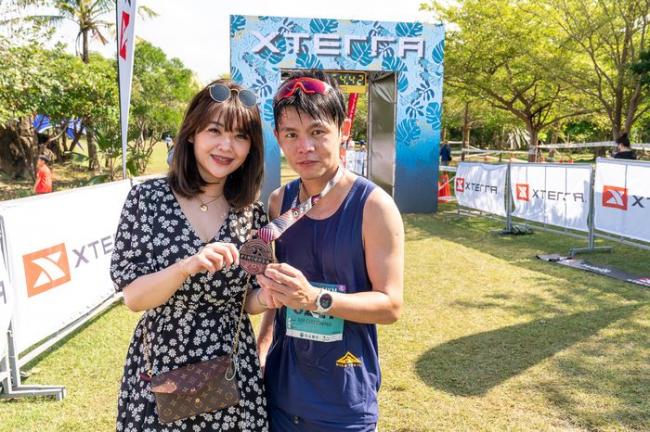 鄭瑞竹感謝女友陳任多年來的陪伴