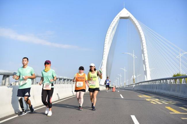 羅布森伴城路跑10/30桃園站、12/11高雄站開報   跑出全台最低碳！
