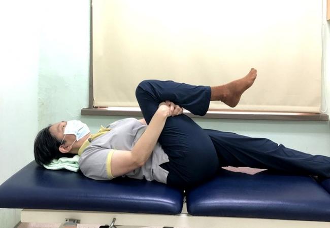 髖關節與膝關節伸展運動  