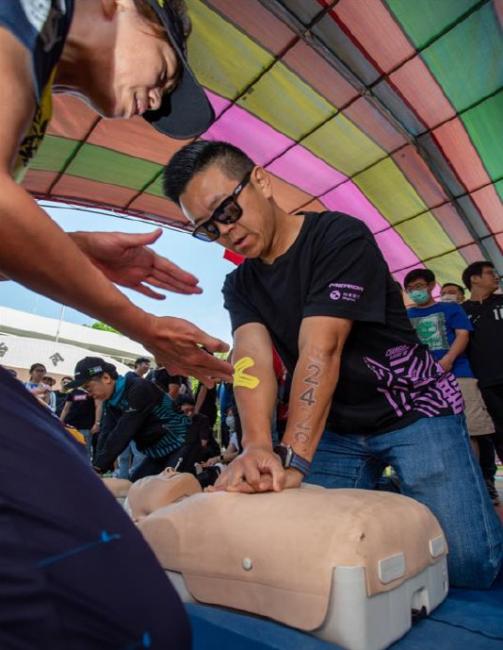 CPR+AED 的操作示範
