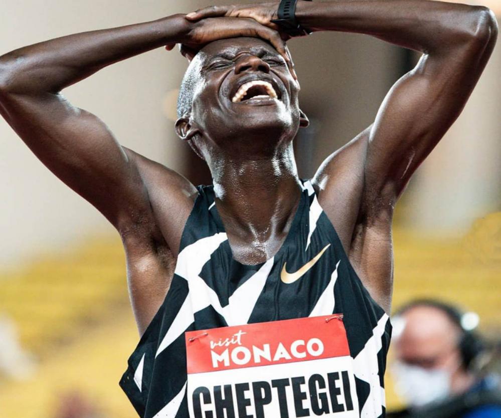 Joshua Cheptegei打破5K世界紀錄