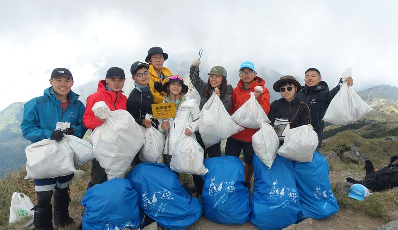 能高安東軍山路垃圾超過200公斤！ 詹喬愉淨山紀錄片公開驚人事實