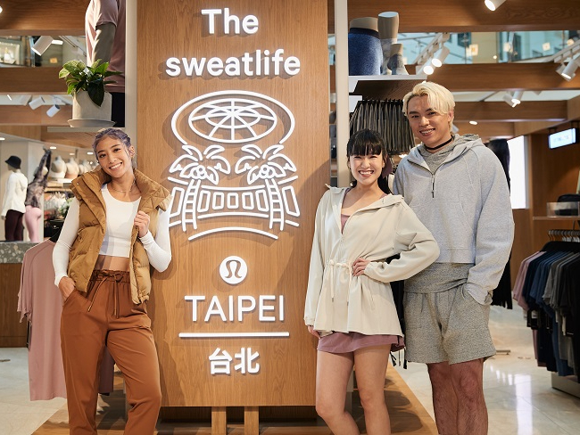  lululemon微風廣場